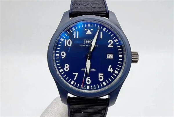 万国表盘有划痕处理技巧推荐(轻松修复爱表的小妙招)(图) 万国表盘有划痕处理技巧推荐(轻松修复爱表的小妙招)(图)