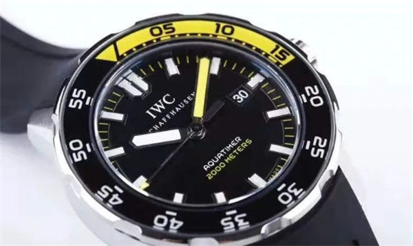 万国发条更换多少钱(图) 万国发条更换多少钱(图)