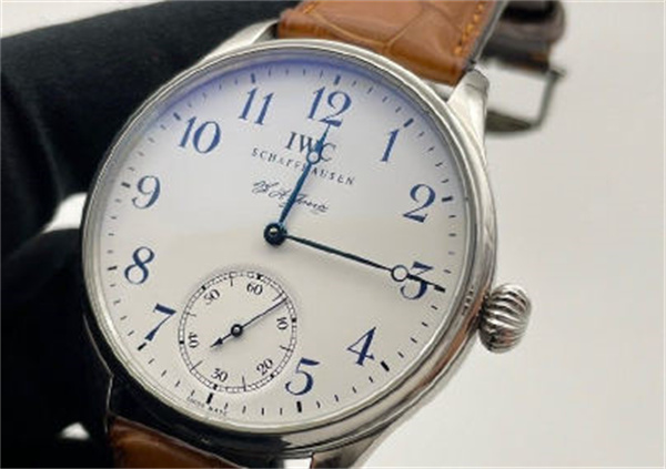 万国腕表表壳坏了是什么原因（图）